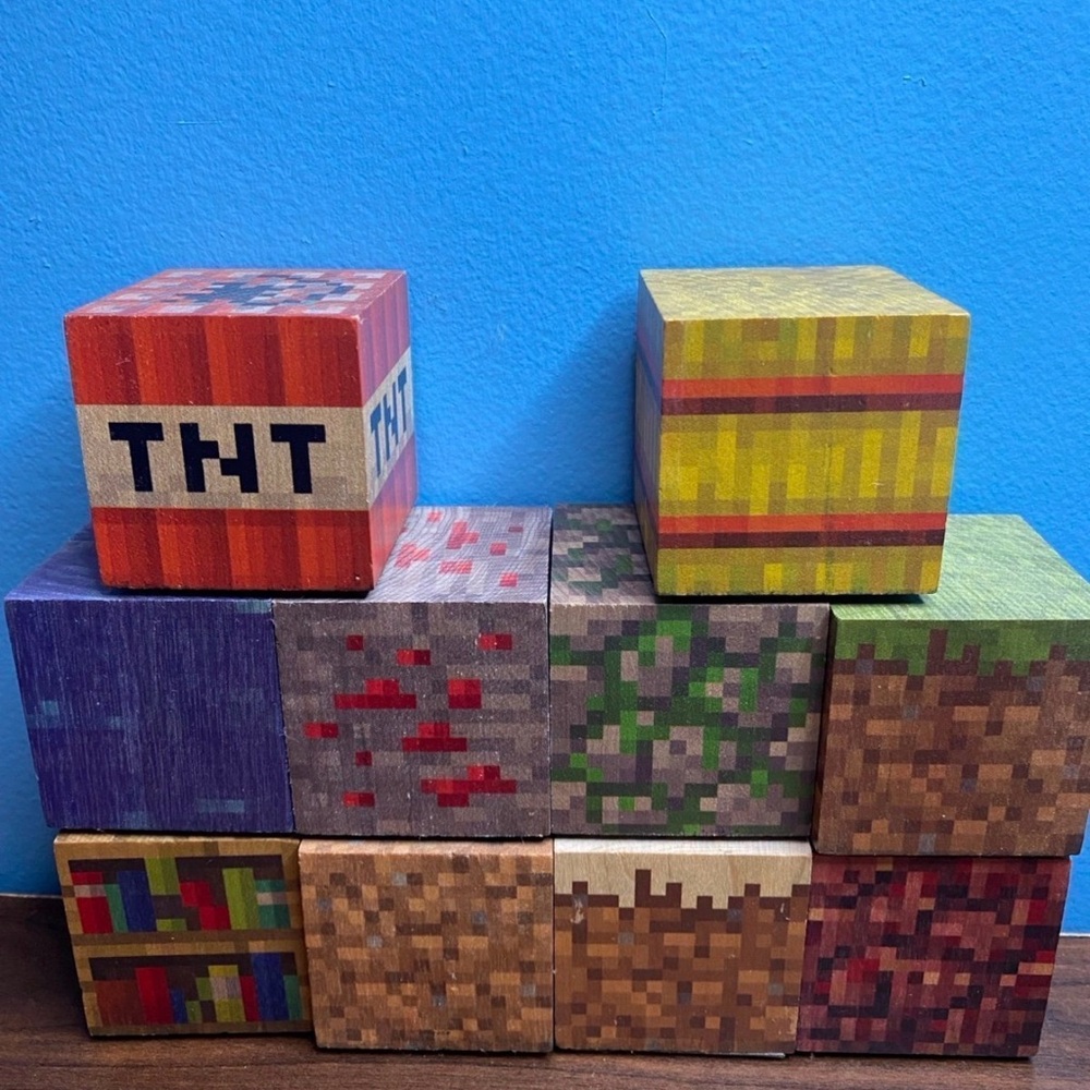 Loot Crate Colorful Block Collection Minecraft - Picture 2 of 14